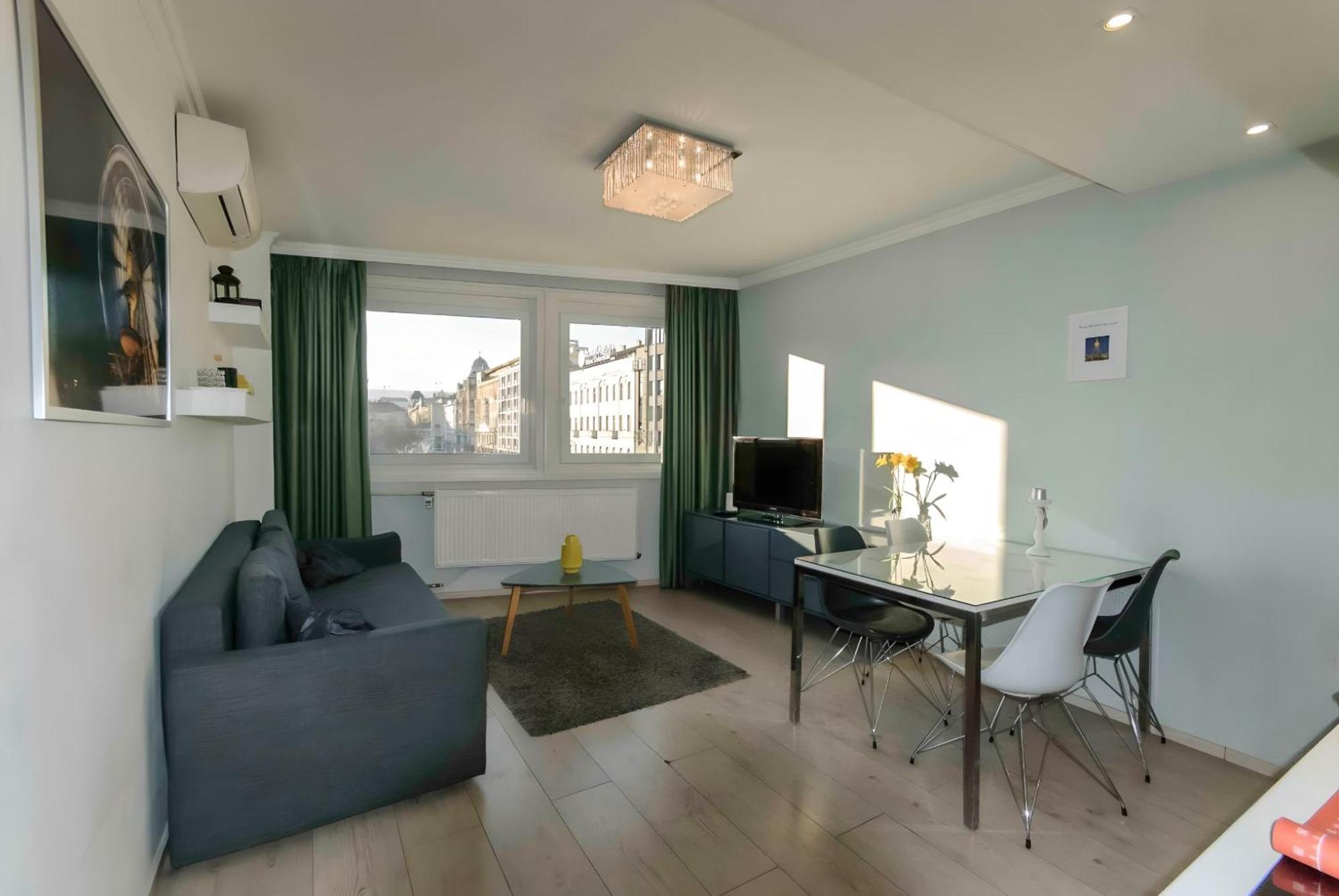 Big Wheel Panoramica Apartment Budapest Exterior photo